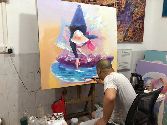 Discover the World of Art: A Behind-the-Scenes Look at Xu Bin's Studio